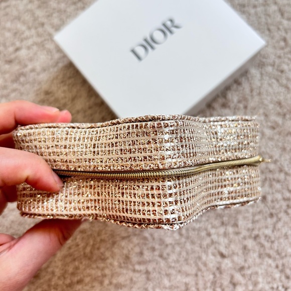 Dior beauty limited edition makeup bag - Picture 3 of 15